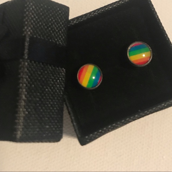 Pierced earings 🌈 rainbow 'pho' plug with spike - Picture 6 of 6